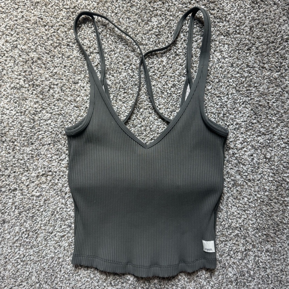 Vuori Ribbed Crop Tank Top